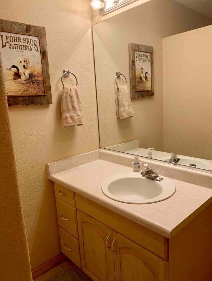 Adventure Awaits 3King Bed,2Bath Log Cabin In Heart Of Duck Creek Village! Kültér fotó