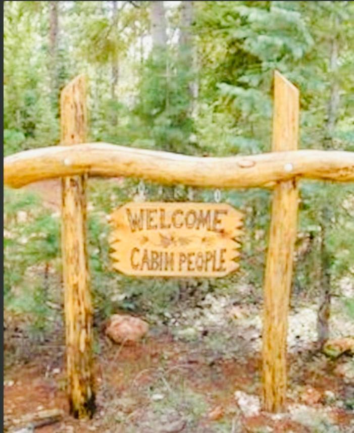 Adventure Awaits 3King Bed,2Bath Log Cabin In Heart Of Duck Creek Village! Kültér fotó